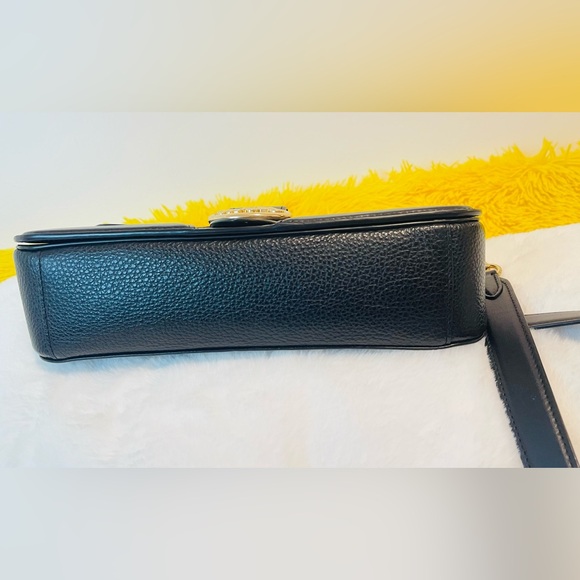 Coach Elegant Black Leather Women's Bag Crossbody - Picture 4 of 11